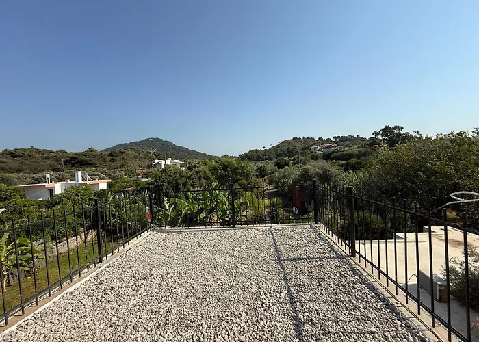 Tower Traditional Pool *