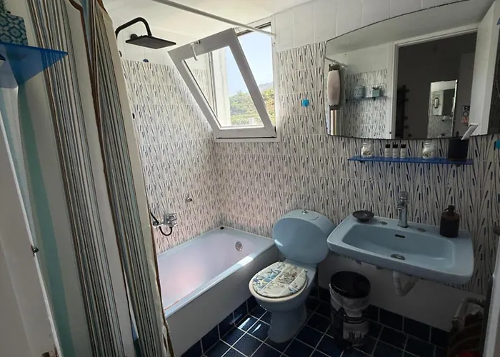 Tower Traditional Pool *